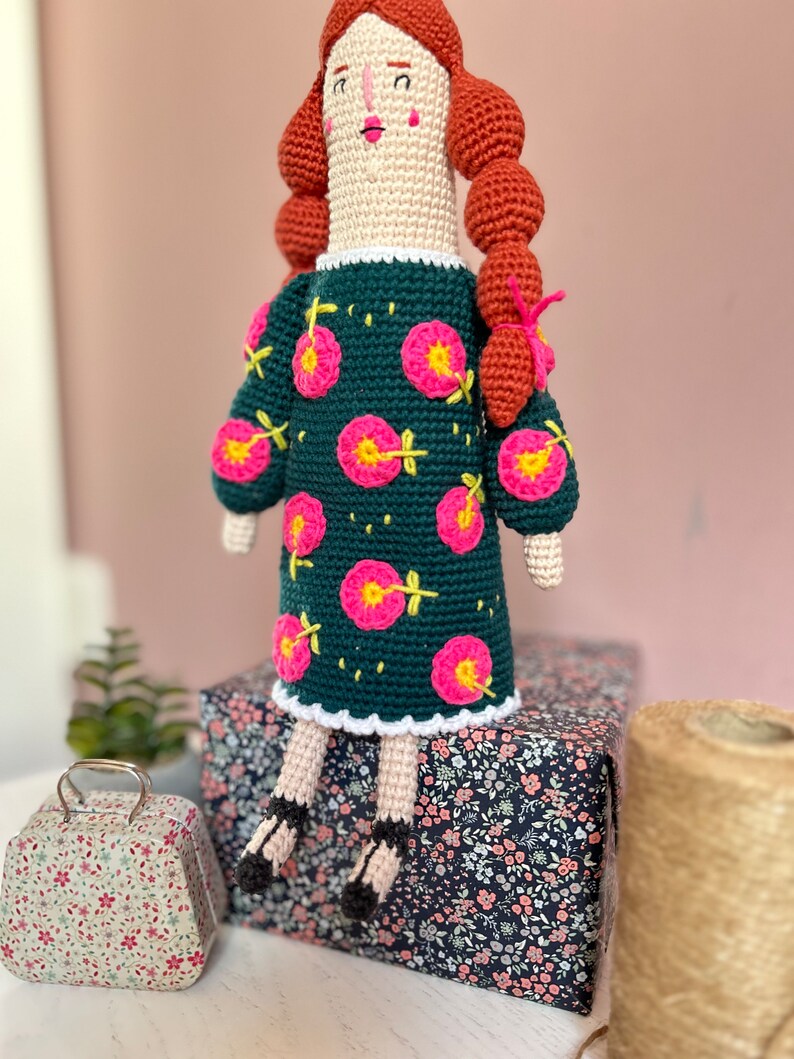 Crochet doll Teacher Miss Gladis Doll Customizable Knitted Toy, Perfect Educational Gift for Children, Artisan Soft Yarn Collectible image 4