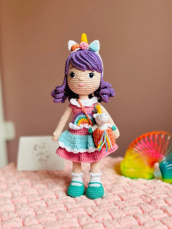 Poupée licorne au crochet – Jouet amigurumi fait main, décoration