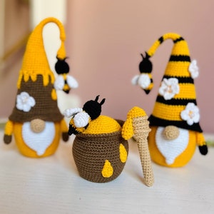 Handgemachtes Gehäkeltes Honigwichtel Spielzeug Gestrickte Wichtelpuppe Geschenk für Kinder und Babys Plüschtier Spielzeug Umweltfreundlicher Stoffwichtel Amigurumi Wichtel