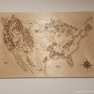 Handgebrannte Fantasy-Landkarte der USA. Holz gebrannt,Pyrographie