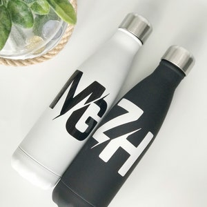 Botella térmica personalizada con monograma de 500 ml. Regalos para novios, padrinos y padrinos.