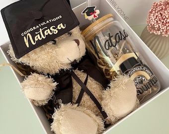 Cesta de regalo de graduación personalizada / Oso de graduación y vaso de cristal / Regalo de graduación 2025 / Regalos para graduados