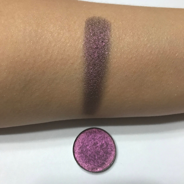 Wisteria Pressed Duochrome Foiled Eyeshadow Pan Vegan, Talc, Paraben, & Cruelty Free, Organic, Natural Ingredients, Mineral