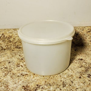 Vintage Tupperware Canister Container No 264, Beige 5 X 6 Tupperware  Canister 