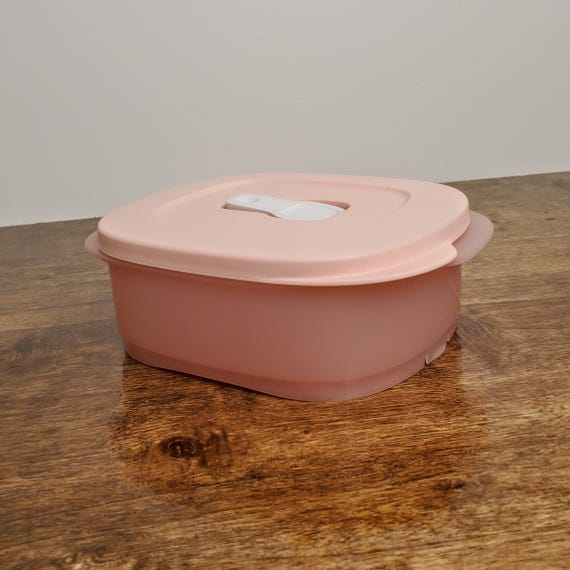 New Tupperware Crystalwave Microwave Rectangle Container 2 Cup