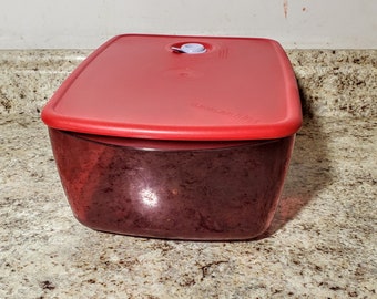 New TUPPERWARE #3380 Rock N Serve Large 3-3/4 Qt Deep Dish