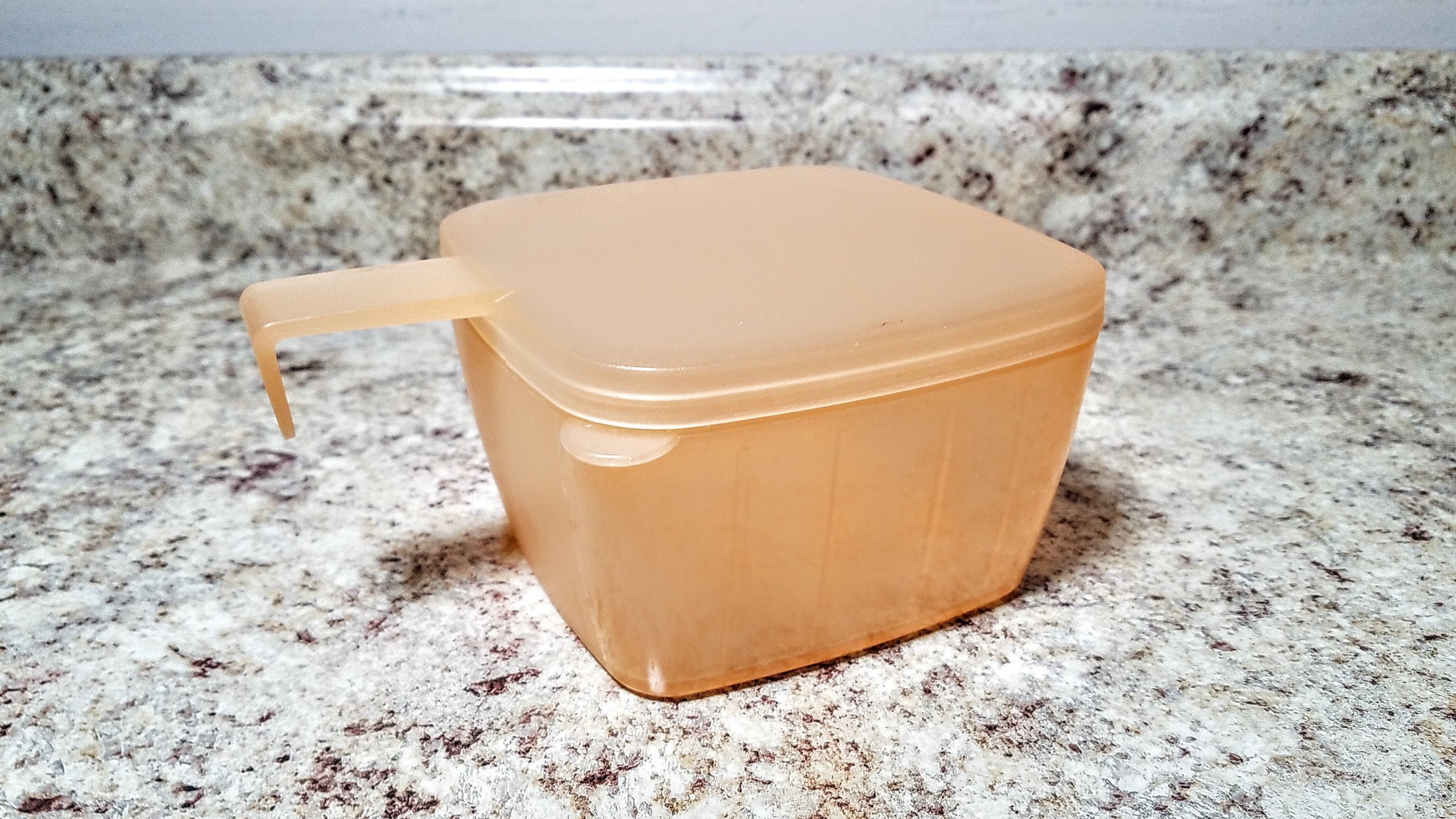 Tupperware “forget Me Not” Square Hanging Cheese Container Tupperware “forget Me Not” Square Hanging Cheese Container