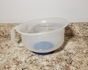 Vintage Tupperware Mix N Store Batter Bowl Clear Measuring Cup #3582