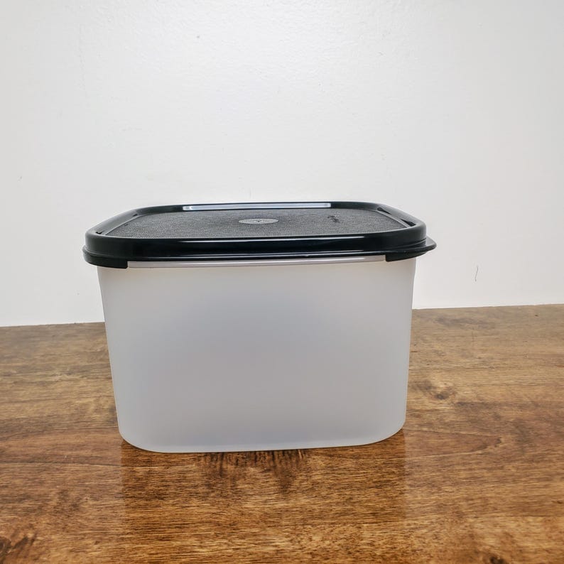 Tupperware Modular Mates Square #2 Container with Black Seal Lid