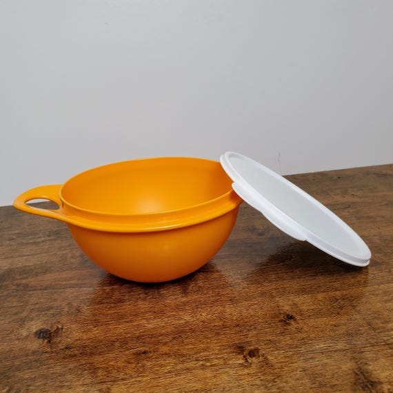 Tupperware 6 Cup Thats A Bowl Orange Mixing Bowl White Seal 3056