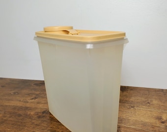 Vintage Tupperware Pour-N-Stor Medium Cereal Keeper #469 Gold Lid