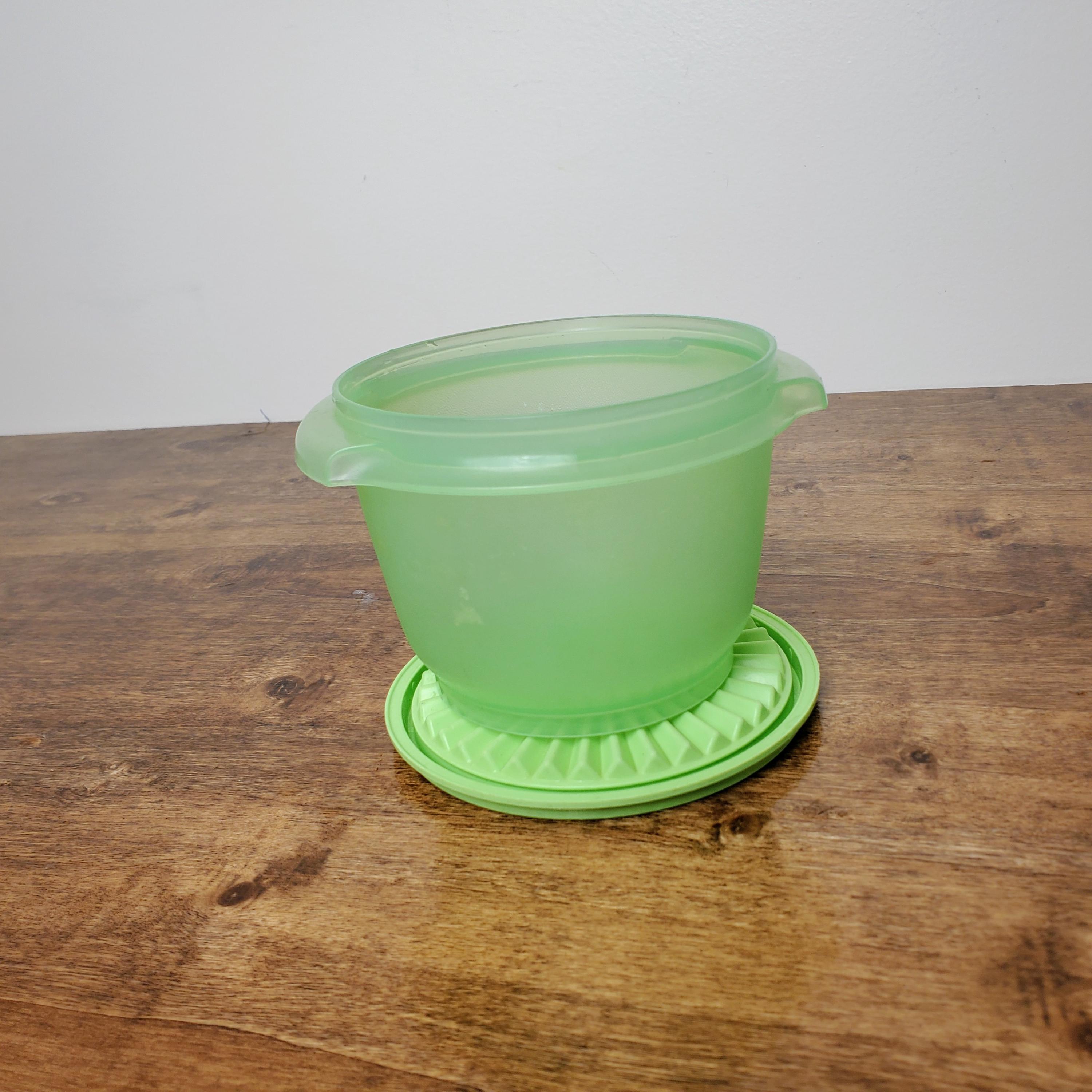 Bol Tupperware Vert Rétractable 2L Avec Couvercle - Très Bon état
