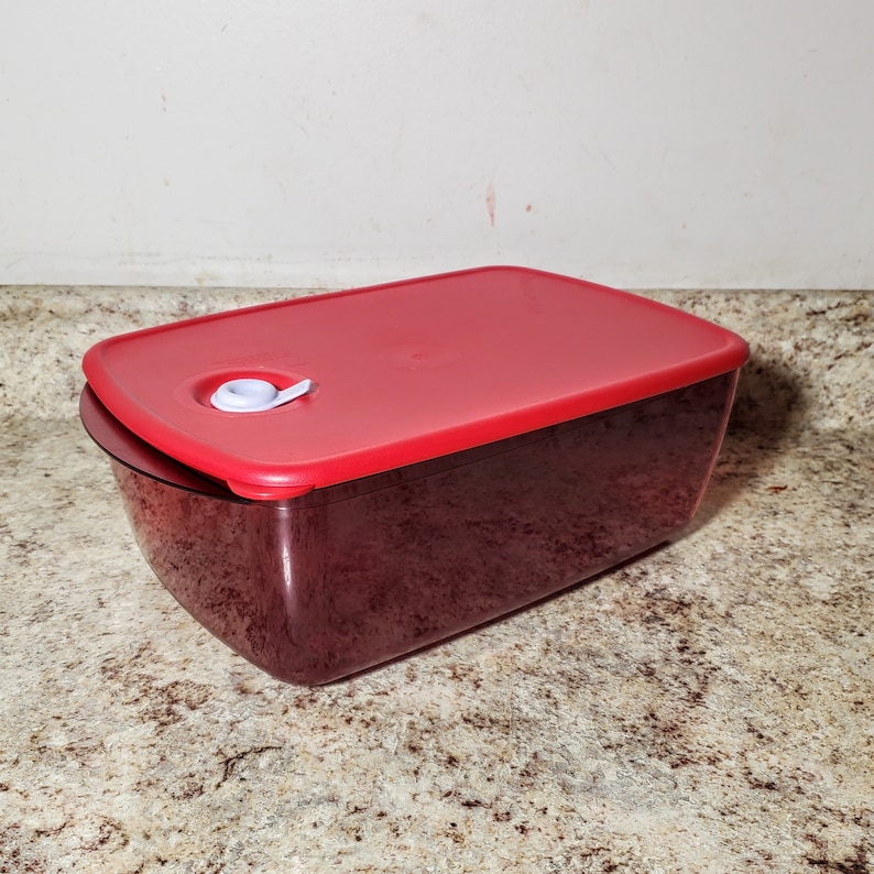 New TUPPERWARE 3380 Rock n Serve Large 3-3/4 Qt Deep Dish & Lid Red image 7