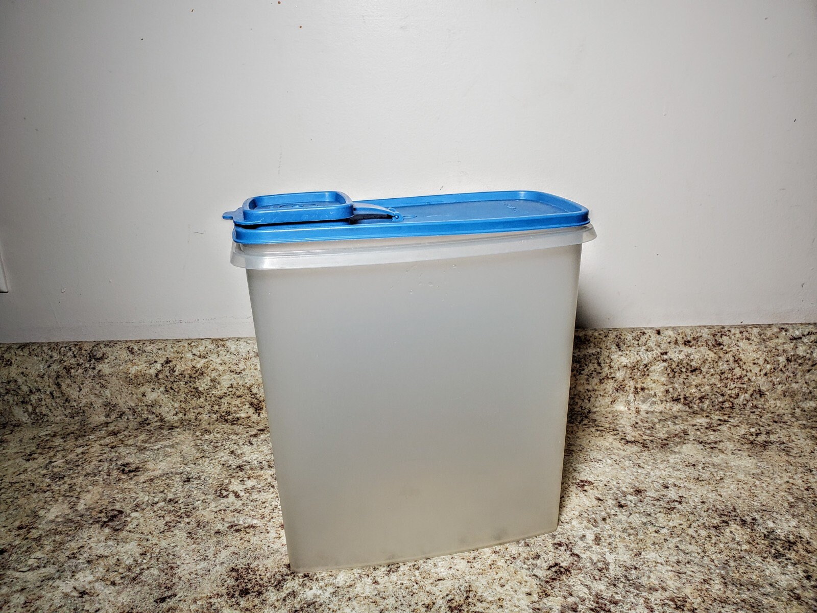 Amazon.com: Tupperware Super Cereal Storer, Dishwasher Safe