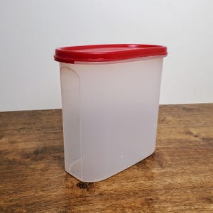Vintage Tupperware Modular Mates 7 1/4 Cups Oval #1613 With Red Seal Lid# 1616