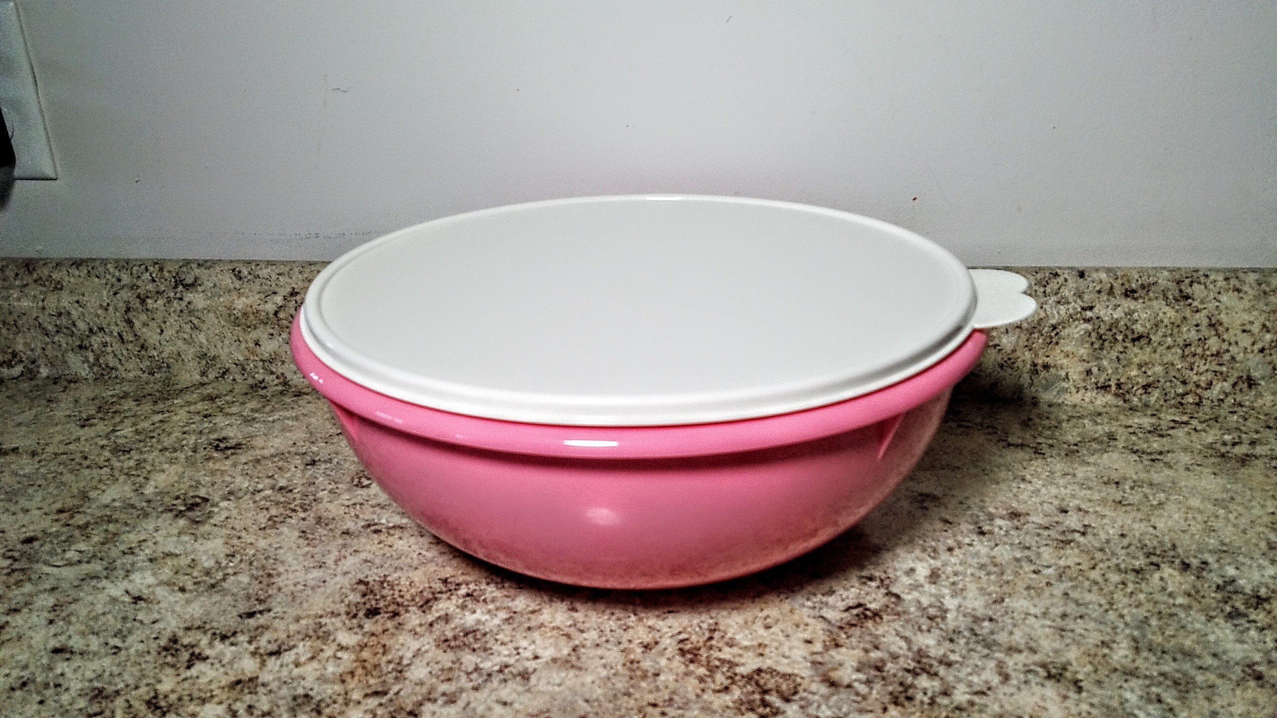 Tupperware Fix-N-Mix Bowl 26 Cup Classic Pastel Pink Mixing 274 Seal New -  Yahoo Shopping