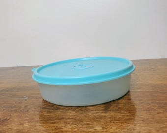 Vintage Tupperware Wonder Bowl 1551 1.5 Cup Sheer Bowl Teal Blue Lid 5.5