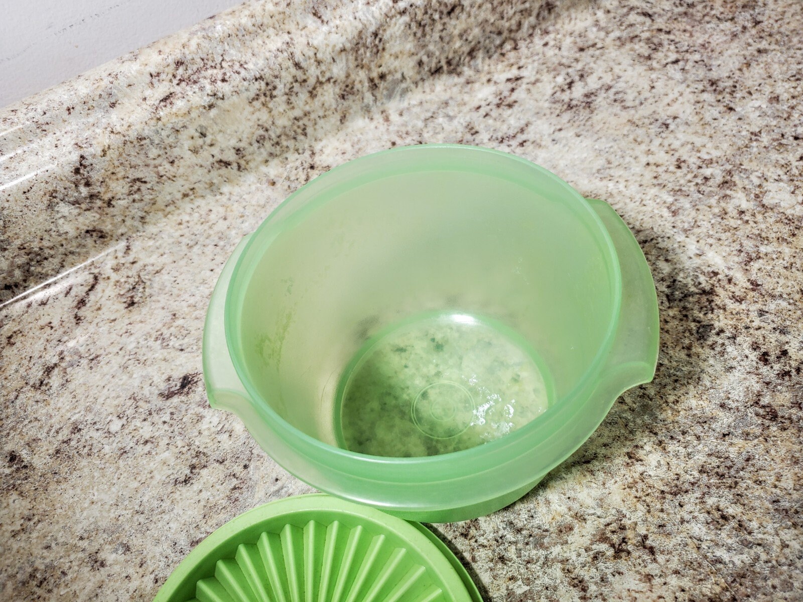 Vintage TUPPERWARE Sheer Green Container STORAGE BOWL 886 With - Etsy