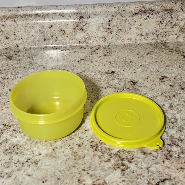 Tupperware Serving Bowls 8 oz. Dip Snack Cups 'Margarita' #1321, #733