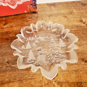 Vtg Mikasa Christmas Story Frosted Bon Bon Plate Trees 9 3/4&quot; Fluted w Box