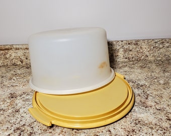 Vintage Tupperware Round Cake Taker AS IS! Harvest Gold Plate 684 & Sheer Lid 683