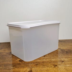 NEW Tupperware Modular Mates Rectangular 3 White Seal 27 Cups Rectangle 1848