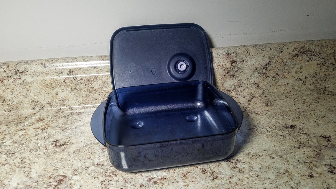 TUPPERWARE Rock N Serve Vented Microwave Container 3385 2.5C - Etsy