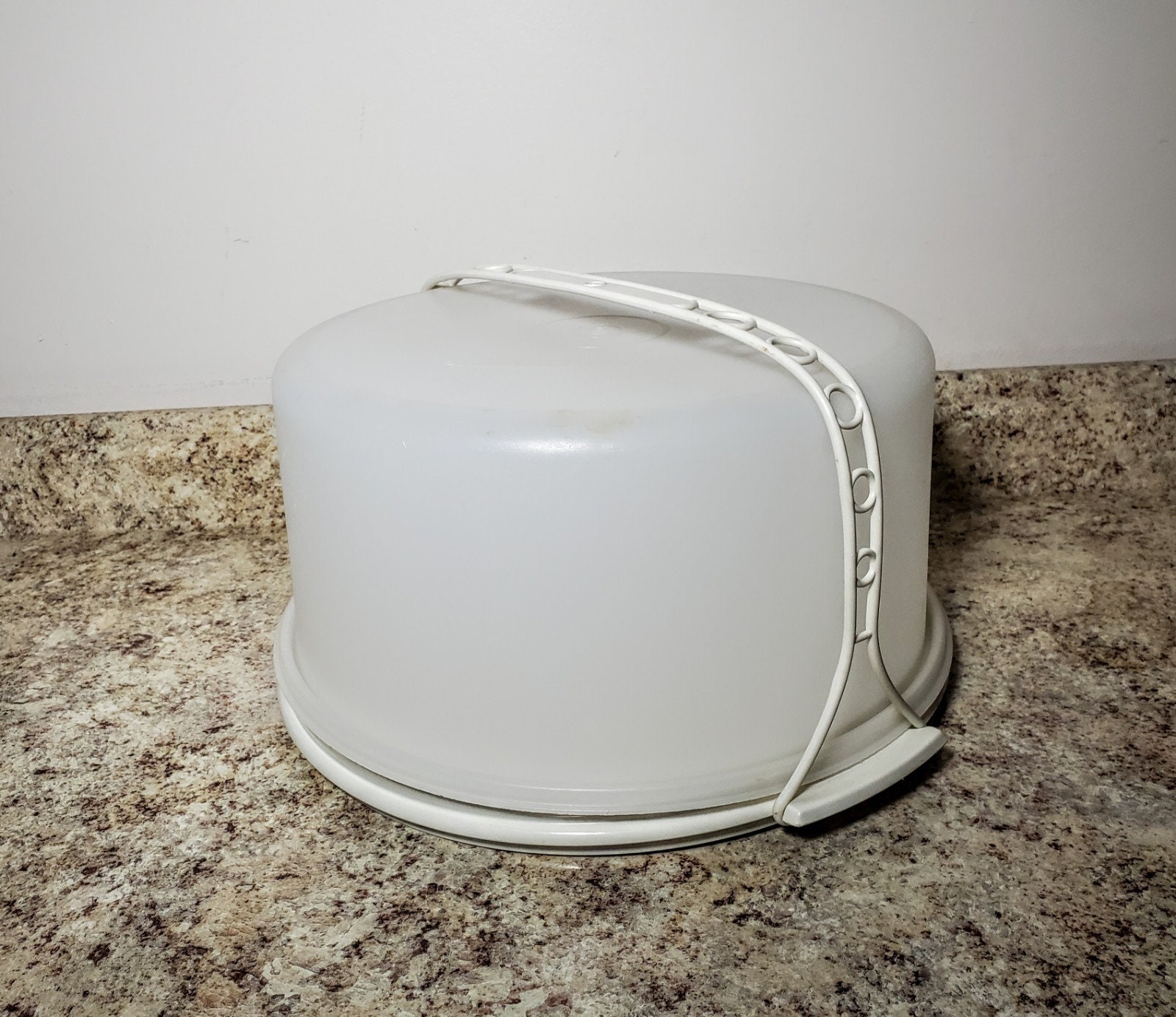 Vintage Tupperware Rectangular Cake Carrier Lid White 9x13 No Handle 622-1  623-1