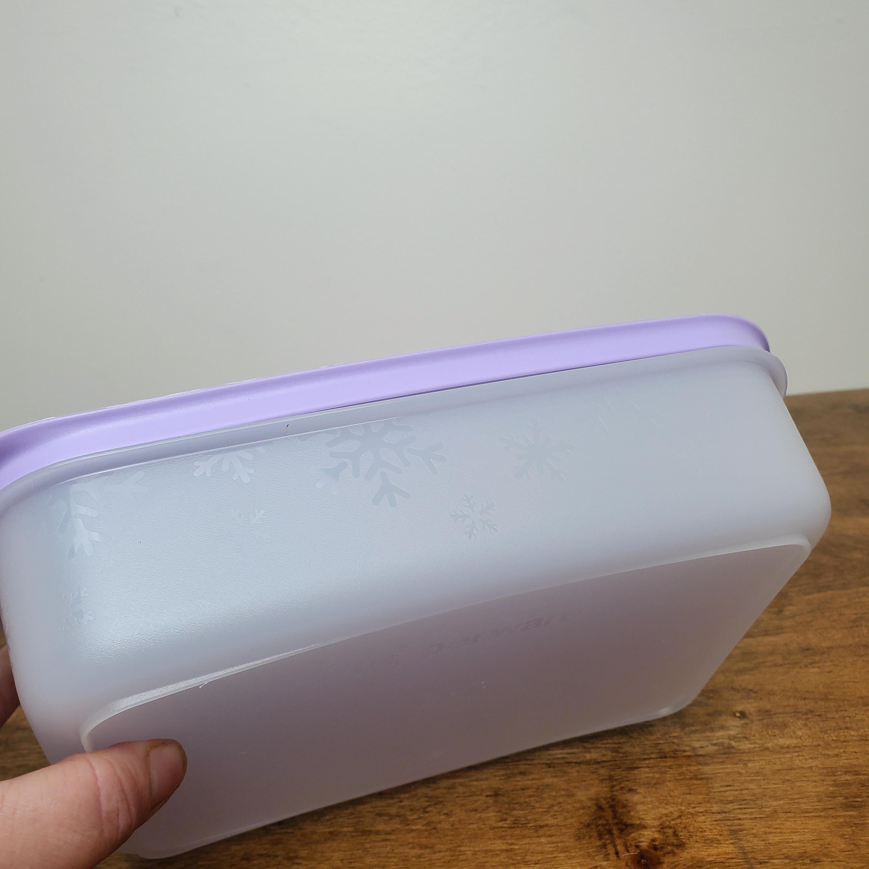 Tupperware Snowflake Tupperware Freezer Mates PLUS Sheer Snowflake Medium 4-cup Container ...