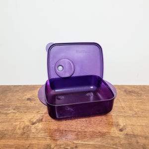 Tupperware Vent &#39;N Serve Microwave Container 3385, 600ml (2.5 cups), Vented Reheat Bowl for Hot Meals and Leftovers.