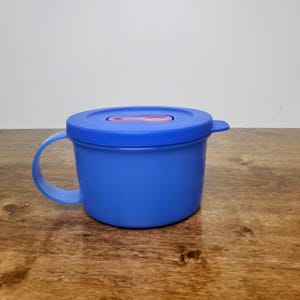 Tupperware CrystalWave Soup Mug 2 Cup Blue Microwave Safe Reheat Vent Lid 3155