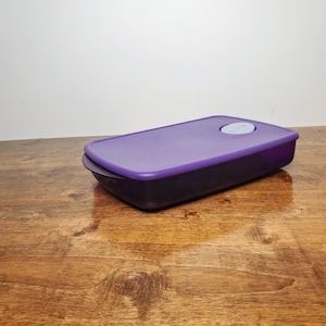 Tupperware Rock N Serve 3990 Purple Divided Microwave Container Reheatable Meal Prep