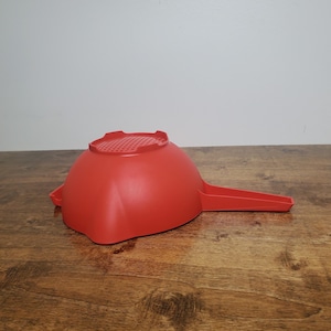 Tupperware Double Spout Strainer Colander 2 Qt (1523) Large Kitchen Tool – New