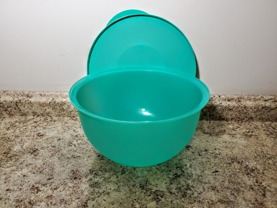 Tupperware Impressions 32 Cup Mixing Salad Fruit BOWL 6090 Teal