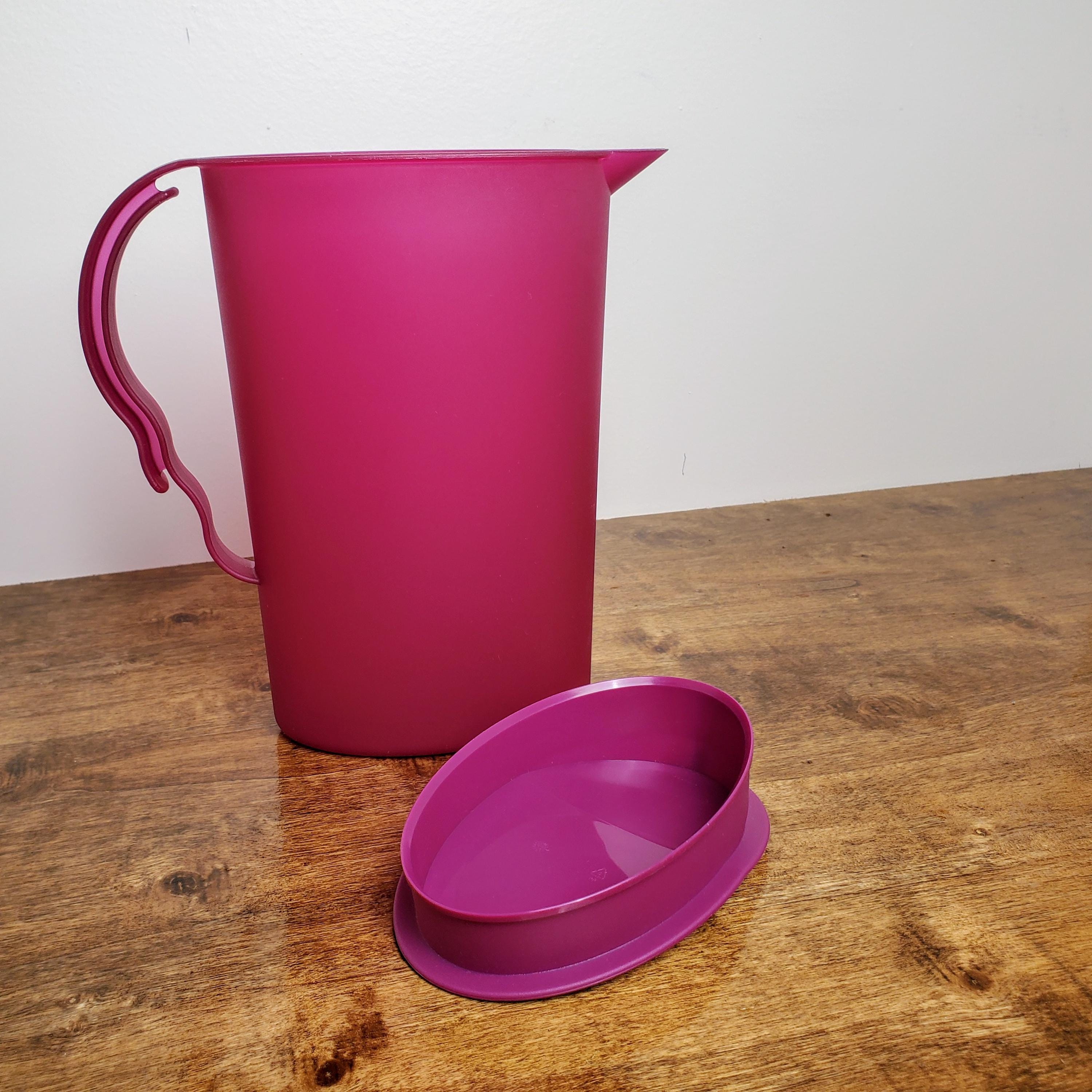Tupperware #3333 Impressions Slimline 2 Qt 2L Pitcher With Rocker