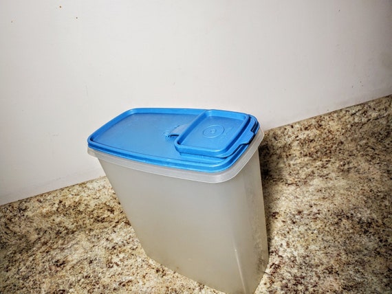Tupperware Super Cereal Keeper 20 Cup 1588 Blue Seal 1589 