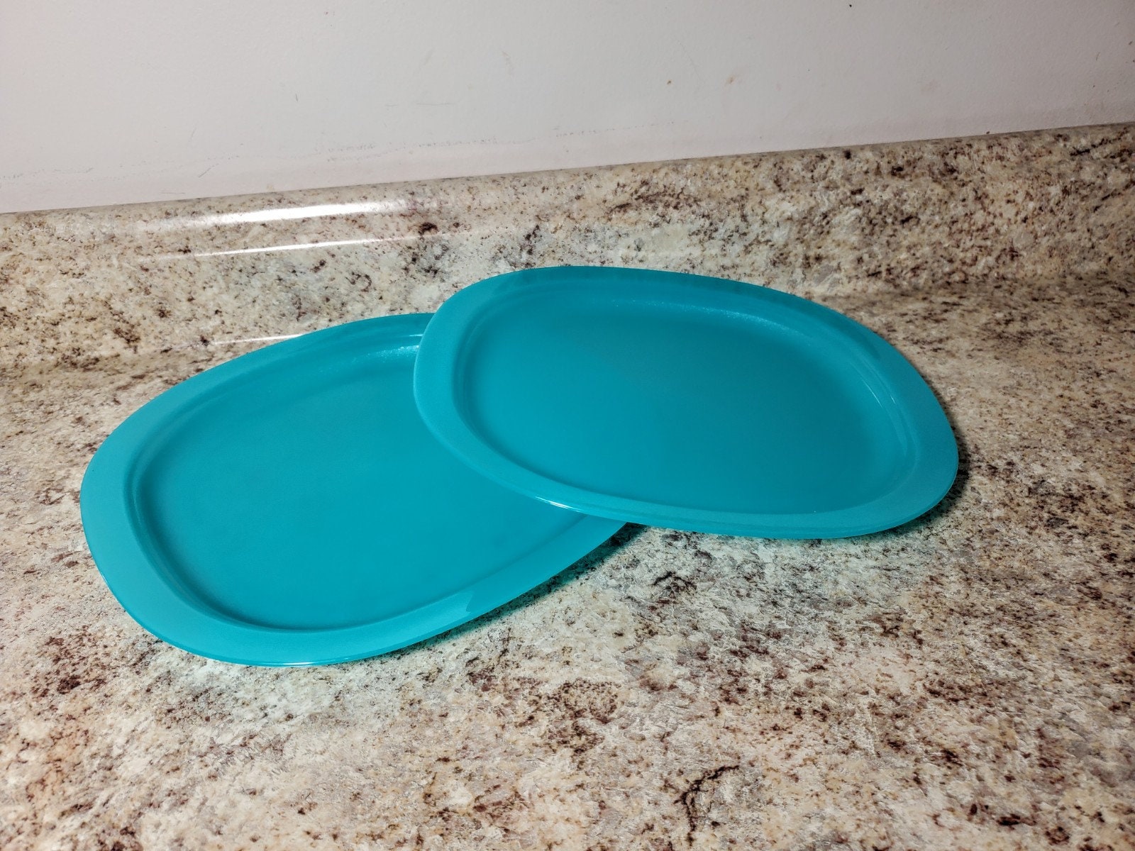Teal Rounded Square Tupperware Microwave Reheatable Teal Rounded Square Plates 3398 Set of ...