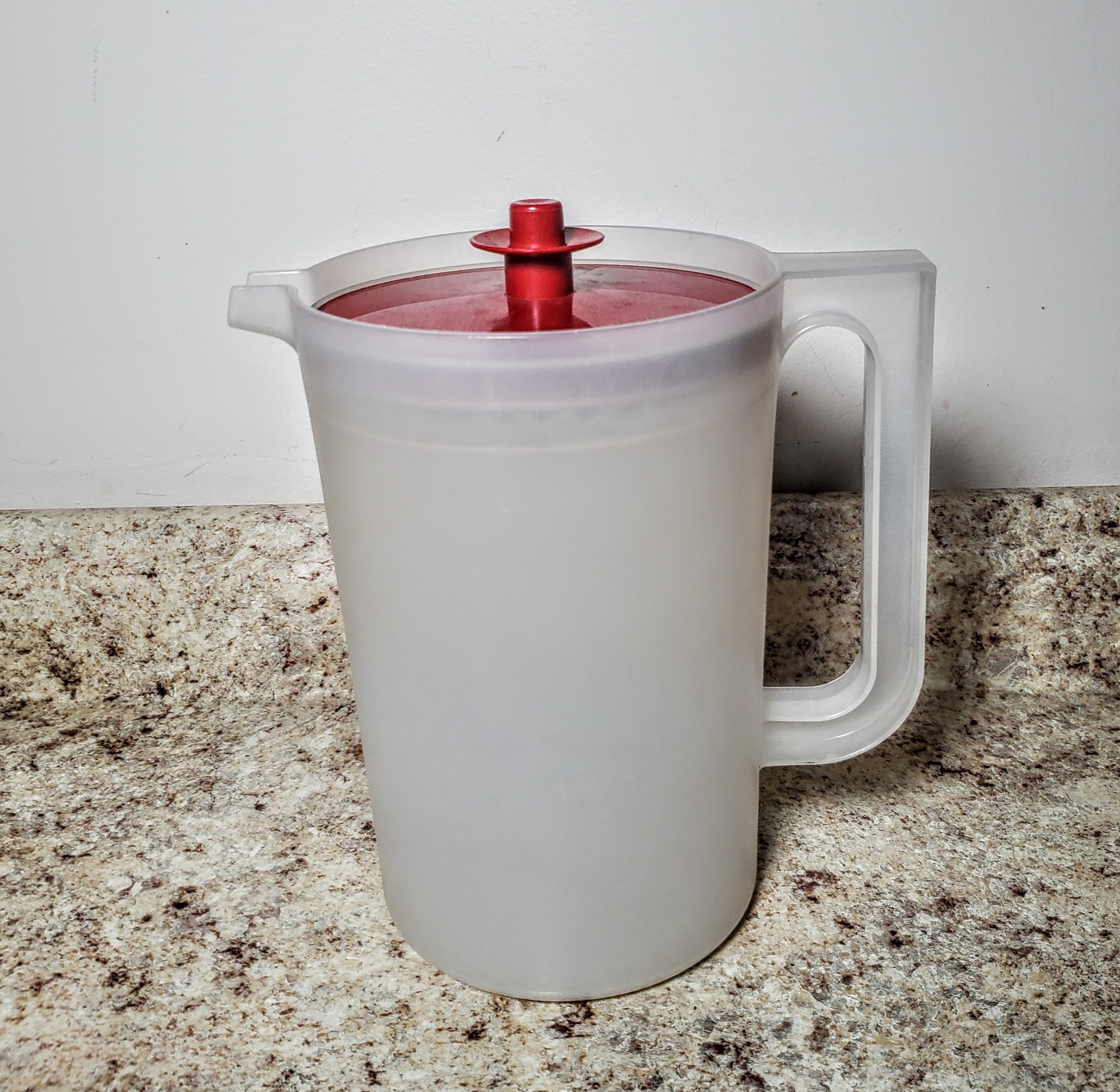 Tupperware Blue Sheer Pitcher With Push Button Lid Seal Model 1676