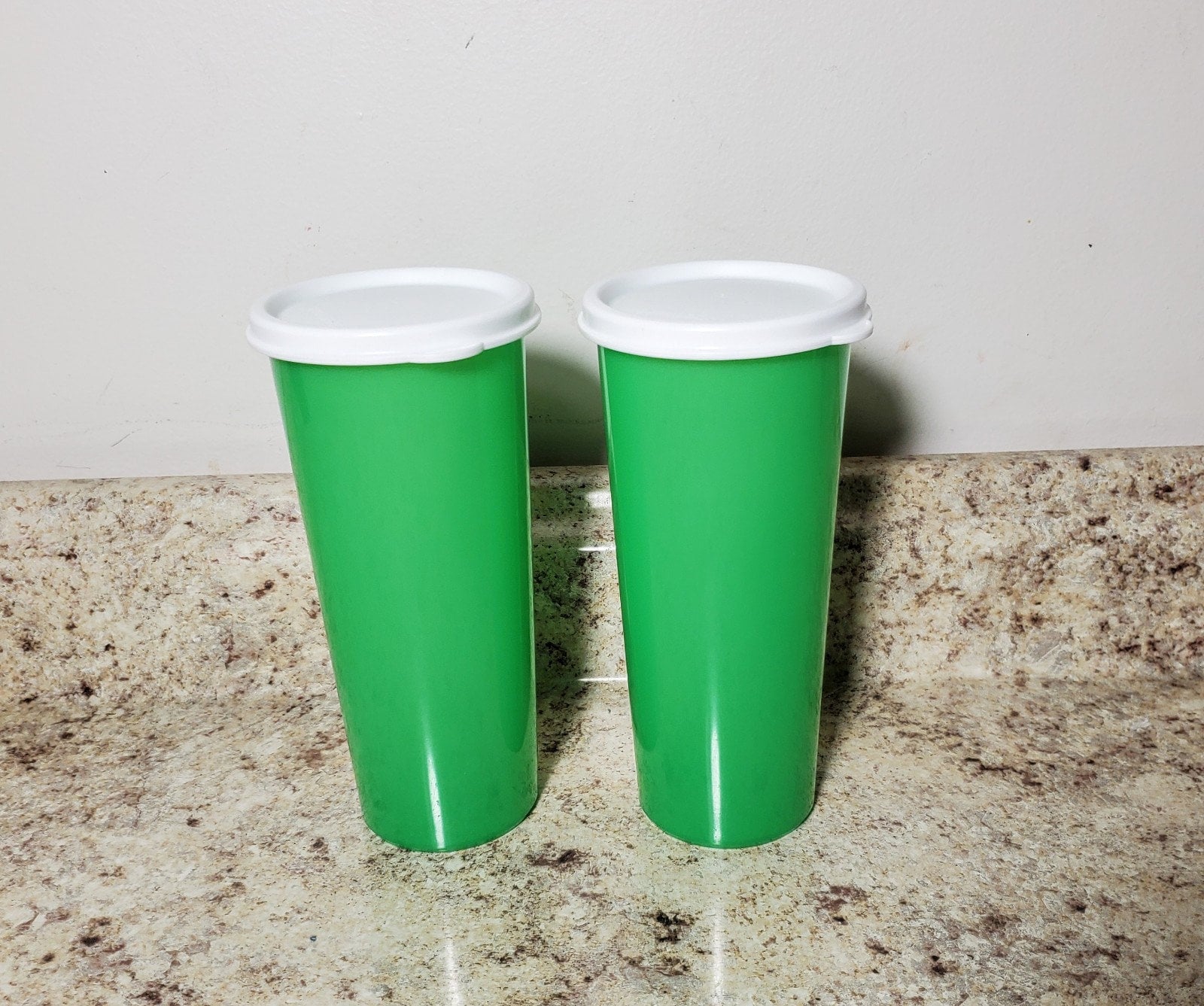 NEW Tupperware Tall Lime Green Tumblers Glasses 16 Oz 5107 