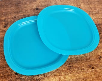 Tupperware Microwave Reheatable Teal Rounded Square Plates 3398