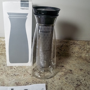 TUPPERWARE - Cold Brew Carafe