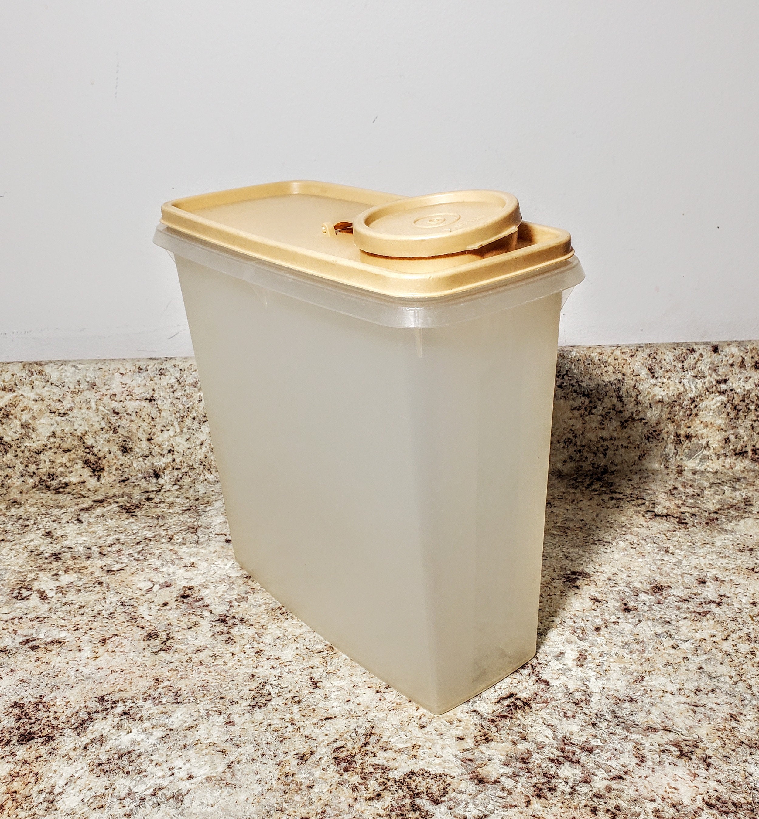 Amazon.com: Tupperware Super Cereal Storer, Dishwasher Safe