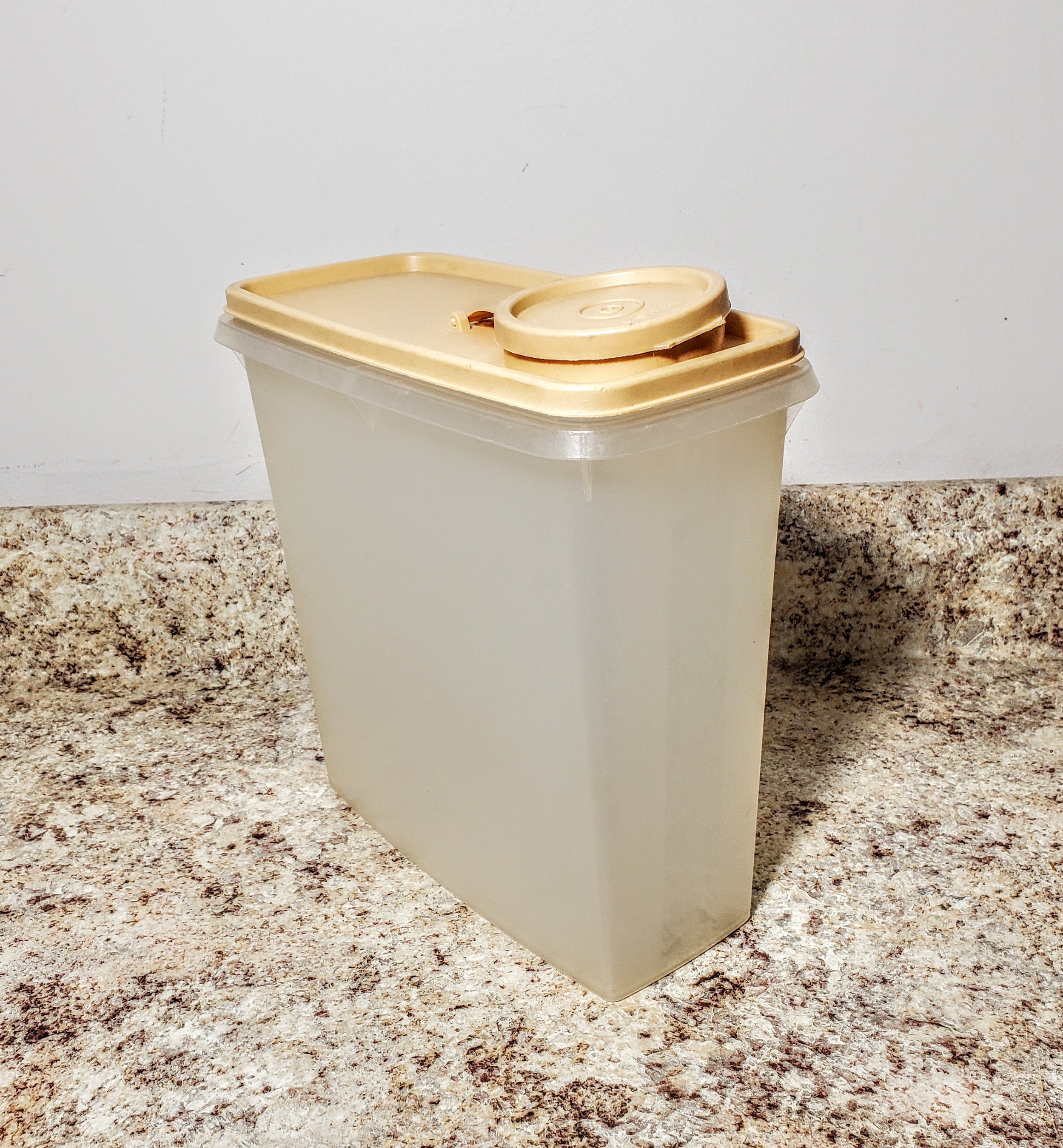 Vintage Tupperware XL Cereal Keeper Container Brown Flip-Top Lid