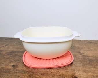 Retro Tupperware 2511 Square Bowl White with Orange Lid 6.5 Cup