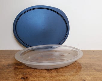 Tupperware Keep ‘N’ Heat Oval Serving Platter 4618 w/ Smoke Grey Cover Lid