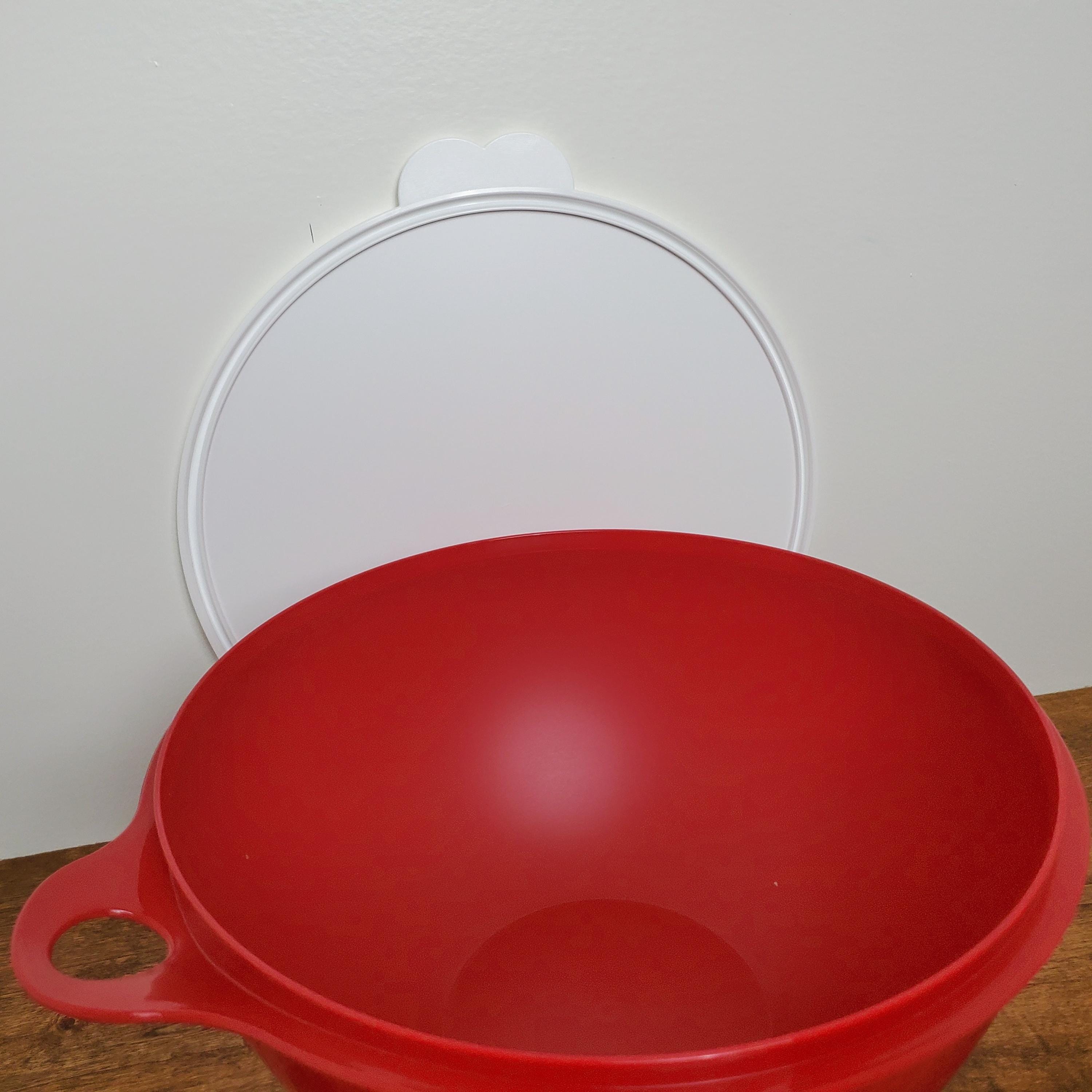 Tupperware 32 Cup Thatsa Bowl Red With White Lid #2539 Large 7.8L