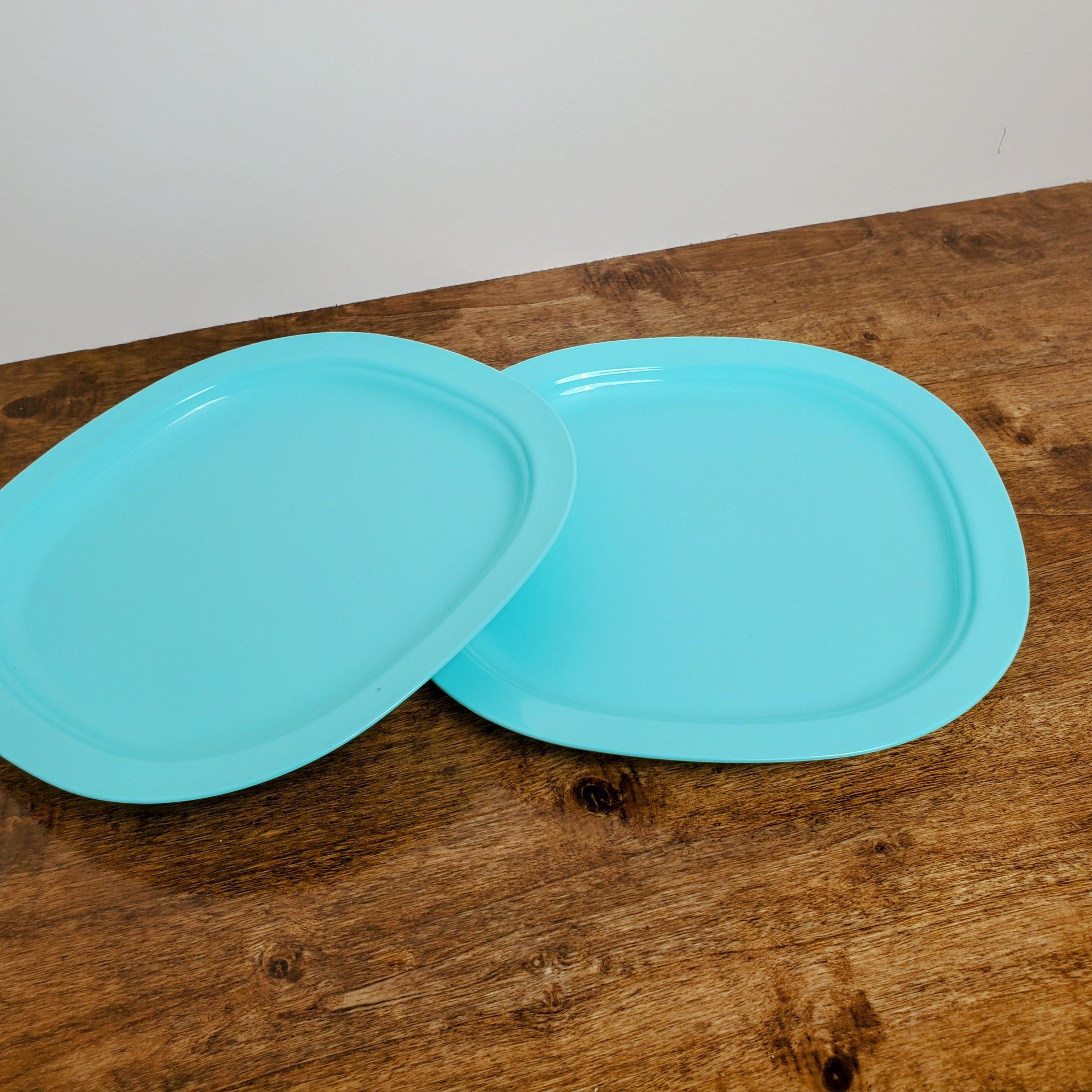 Tupperware Microwave Reheatable Blue Rounded Square Plates 3398