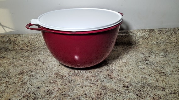Vintage Tupperware Large Mixing Bowl White With Red Seal 16 Cup
