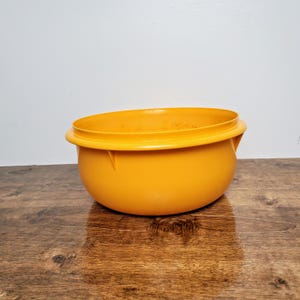 Vintage Tupperware Yellow Mixing Bowl #272 – 12 Cup Large Plastic Bowl 1970s Harvest Gold Kitchenware No Lid Retro Kitchen Decor