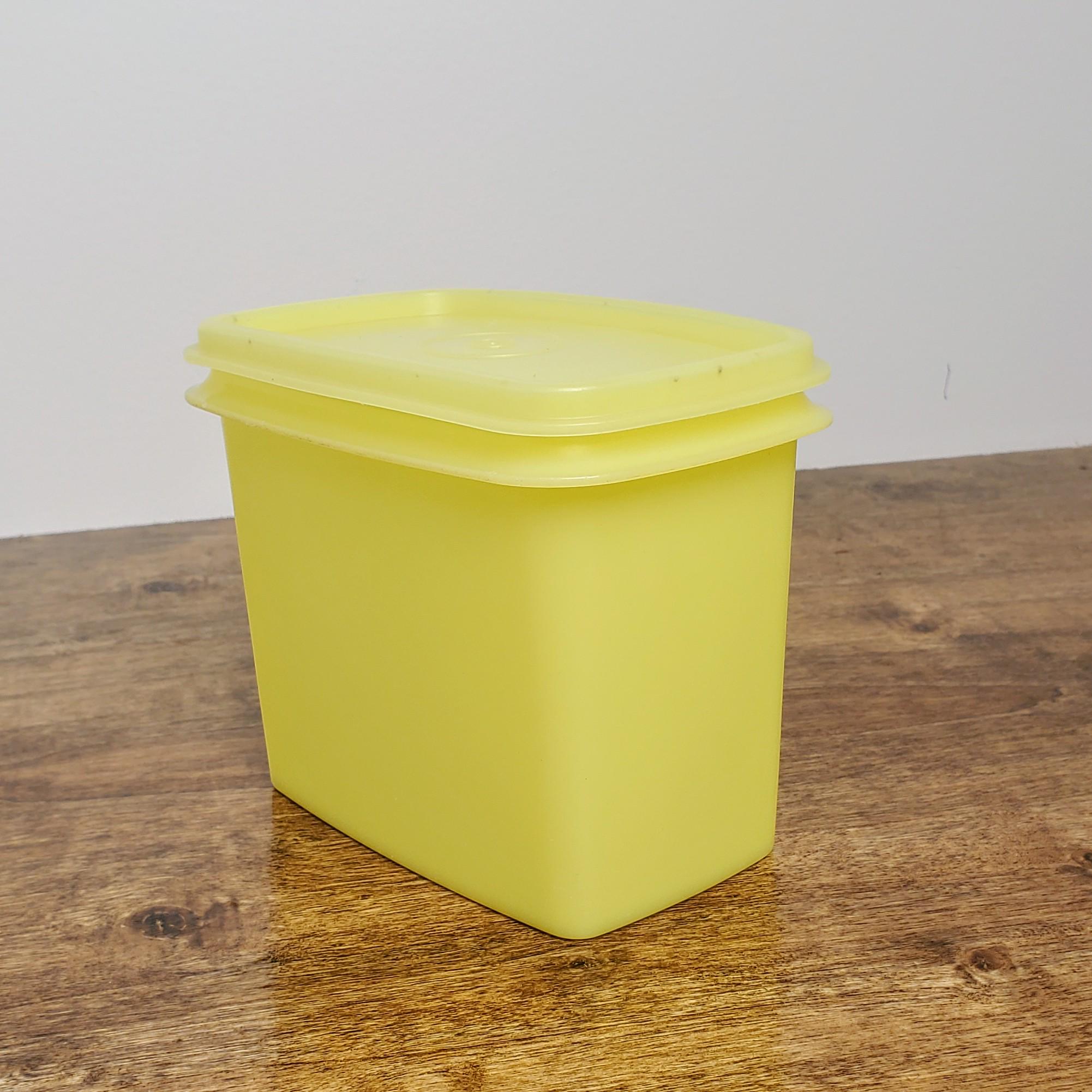 Vintage Tupperware Space Saver Container #1243 Yellow With Lid